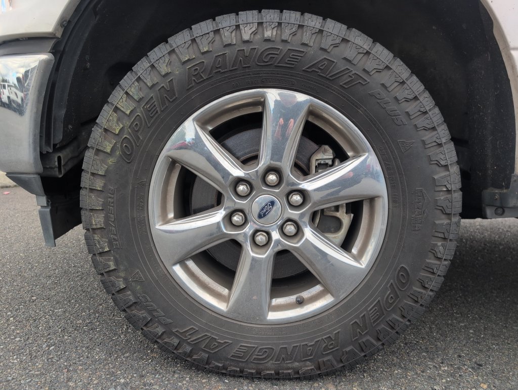 Used 2020 Ford F150 XLT w/ Equipment Group 302A Luxury AWD/4WD image 12
