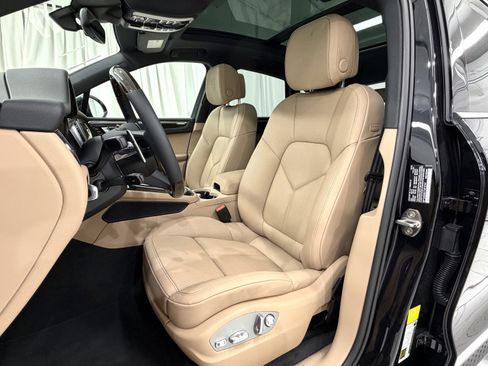 New 2026 Porsche Macan image 31