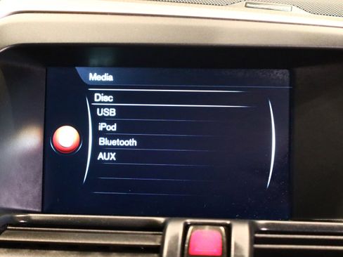 Used 2016 Volvo XC60 T6 Platinum w/ Climate Package image 31