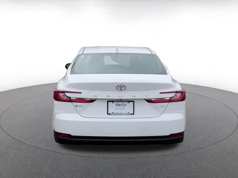 Used 2025 Toyota Camry LE image 12