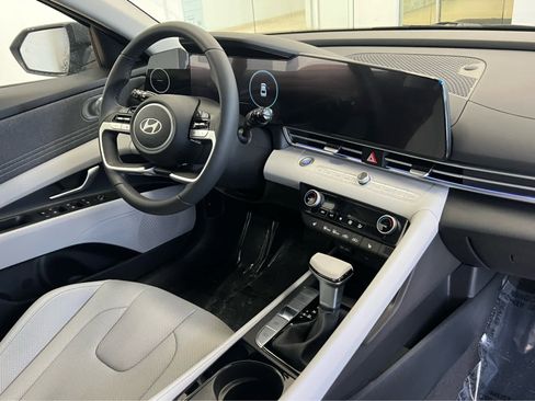 New 2026 Hyundai Elantra Limited image 20