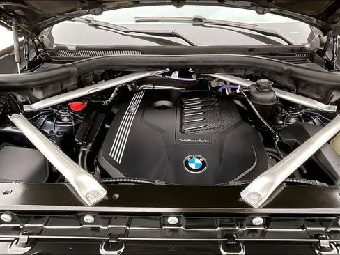 Used 2022 BMW X5 xDrive40i w/ Luxury Seating Package image 10