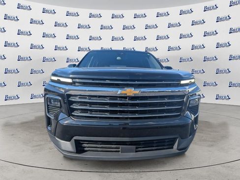 Used 2026 Chevrolet Traverse LT FWD image 8