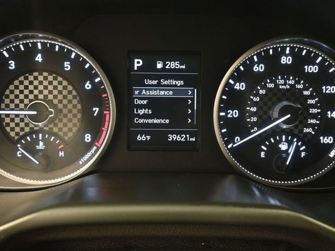 Used 2020 Hyundai Elantra SE image 13