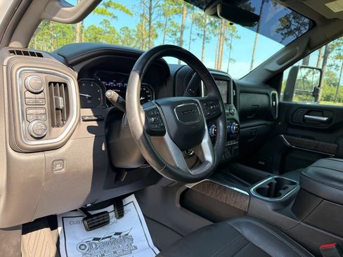 Used 2023 GMC Sierra 2500 Denali w/ Denali Ultimate Package AWD/4WD image 16