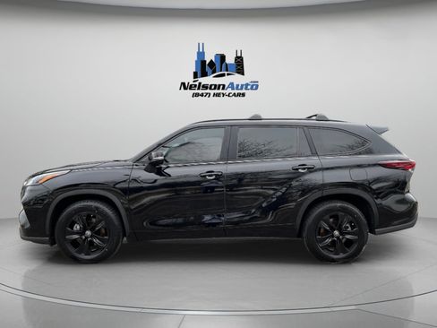 Used 2024 Toyota Highlander XLE image 9