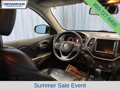 Certified 2017 Jeep Cherokee Limited AWD/4WD image 37