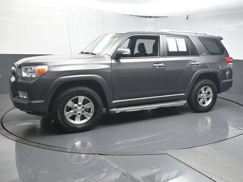 Used 2011 Toyota 4Runner SR5 AWD/4WD image 4