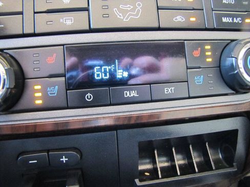 Used 2012 Ford F350 Lariat w/ Lariat Ultimate Pkg AWD/4WD image 44