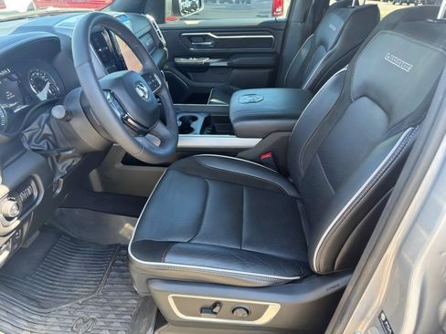 Used 2025 RAM 1500 Laramie w/ Sport Appearance Package AWD/4WD image 11