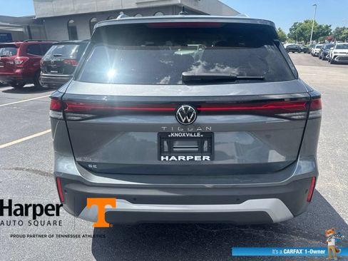 Used 2026 Volkswagen Tiguan SE FWD image 4