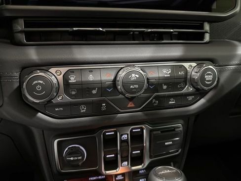 New 2026 Jeep Gladiator Rubicon AWD/4WD image 14