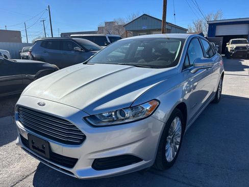 Used 2014 Ford Fusion SE image 1