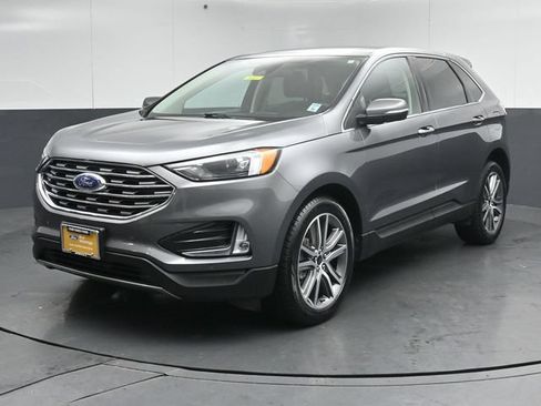 Certified 2024 Ford Edge Titanium AWD/4WD image 3