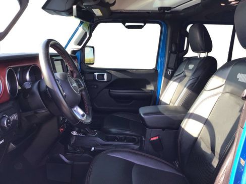 Used 2021 Jeep Gladiator Rubicon w/ Dual Top Group AWD/4WD image 9