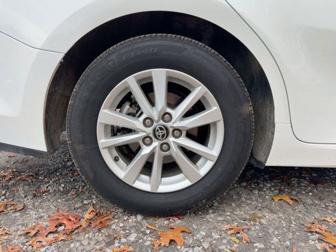 Used 2025 Toyota Camry LE image 16