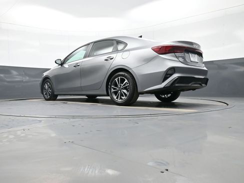 Certified 2024 Kia Forte LXS w/ LXS Technology Package image 30