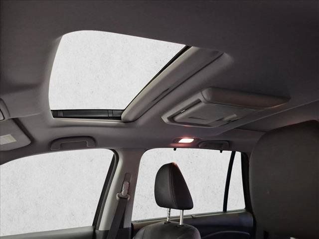 Used 2016 Honda Pilot Elite image 11