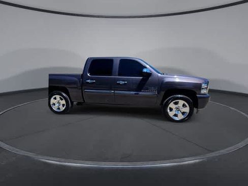 Used 2010 Chevrolet Silverado 1500 LT w/ Texas Edition RWD image 9