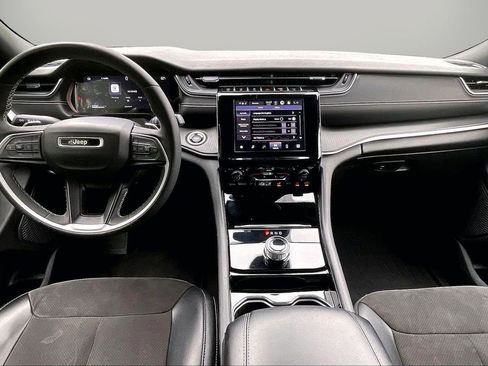 Certified 2023 Jeep Grand Cherokee Altitude AWD/4WD image 15