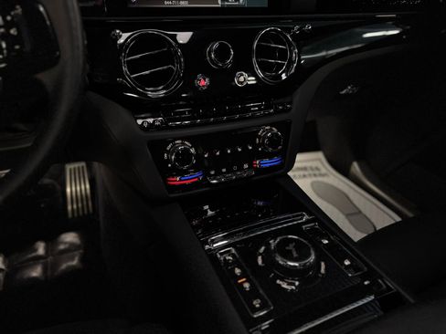Used 2022 Rolls-Royce Ghost image 40
