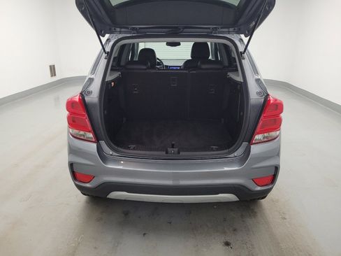 Used 2020 Chevrolet Trax LT w/ LT Convenience Package FWD image 29