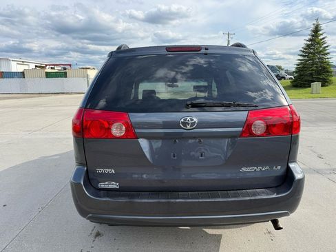 Used 2007 Toyota Sienna CE FWD image 7