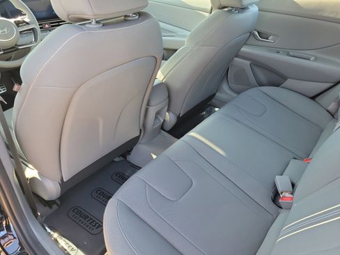 New 2026 Hyundai Elantra SEL FWD image 7