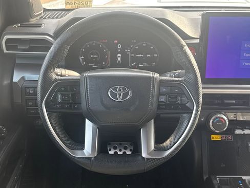 Used 2024 Toyota Tacoma TRD Off-Road image 15