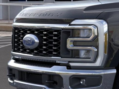 New 2026 Ford F350 Lariat w/ Lariat Premium Package AWD/4WD image 17