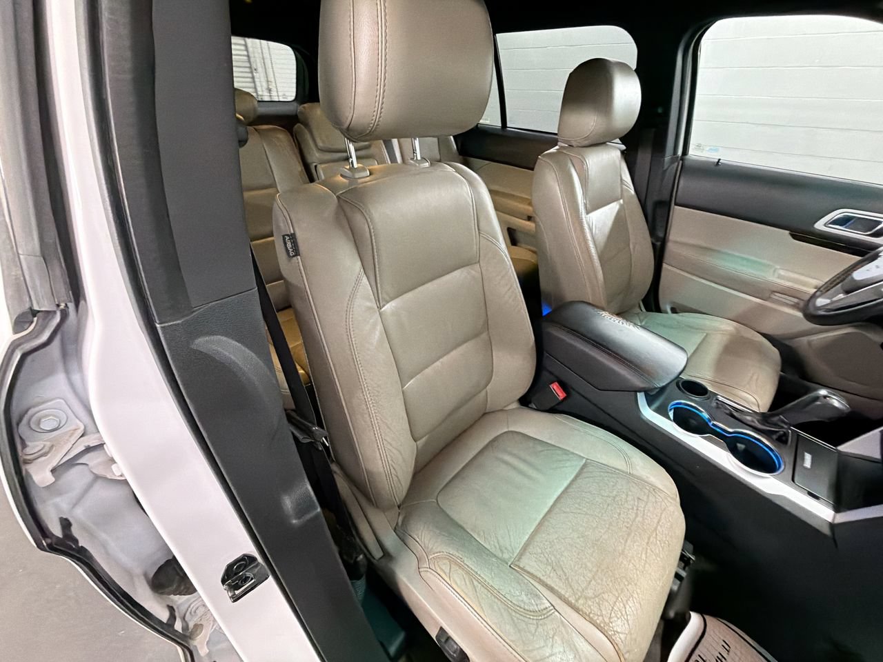 Used 2015 Ford Explorer Limited FWD image 25