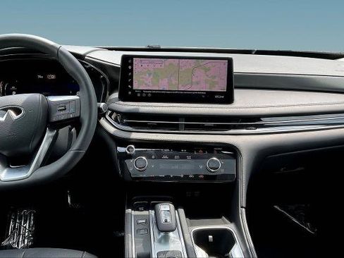 Certified 2026 INFINITI QX60 Luxe w/ Cargo Package AWD/4WD image 9