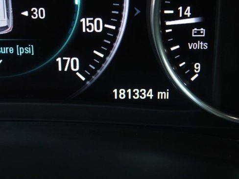 Used 2018 Buick Envision Premium AWD/4WD image 15