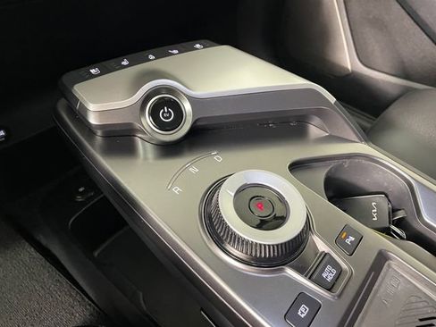 Used 2022 Kia EV6 Wind image 9