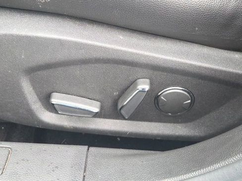 Used 2014 Ford Fusion SE w/ Equipment Group 202A image 24