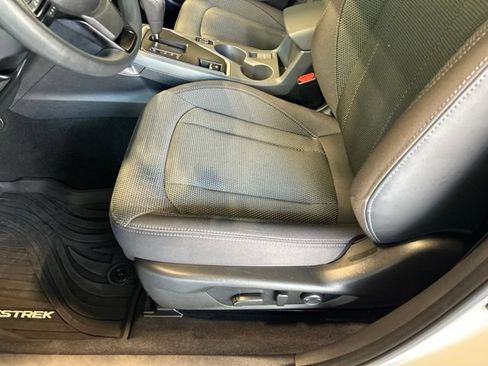 Used 2024 Subaru Crosstrek 2.0i Premium AWD/4WD image 28