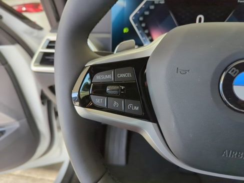 Used 2025 BMW 330i xDrive Sedan w/ Convenience Package image 15