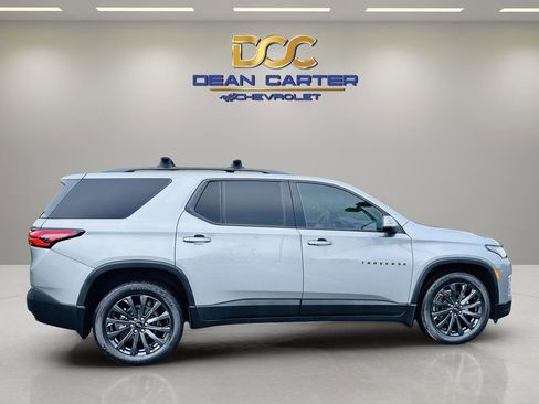 Used 2023 Chevrolet Traverse RS image 10