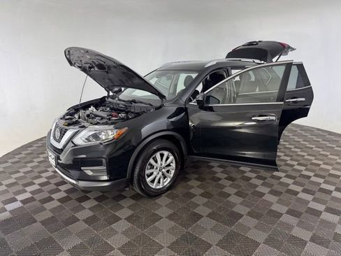 Used 2019 Nissan Rogue SV FWD image 12