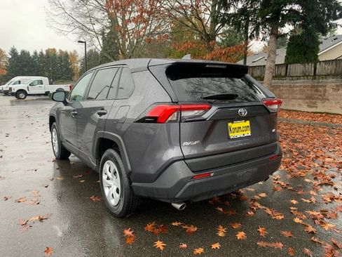 Used 2024 Toyota RAV4 LE image 3