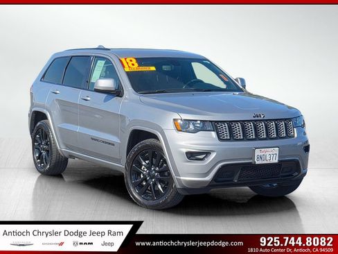 Certified 2018 Jeep Grand Cherokee Altitude AWD/4WD image 1