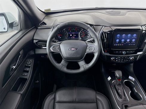 Used 2023 Chevrolet Traverse RS w/ LPO, Floor Liner Package image 25