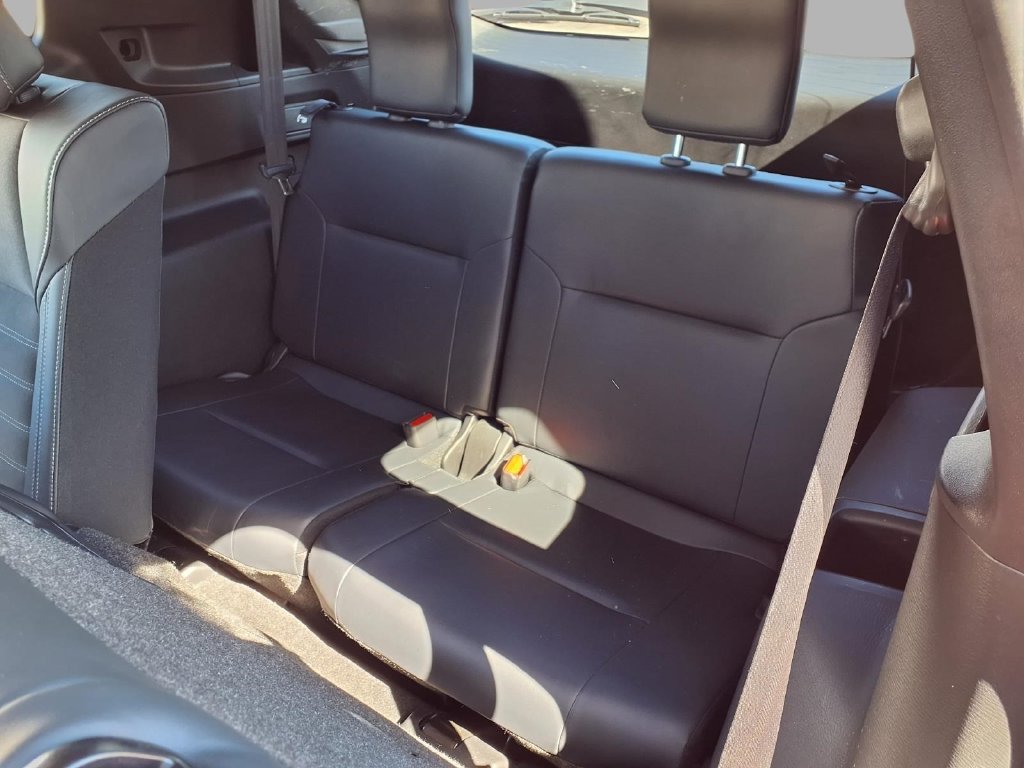 Used 2025 Mitsubishi Outlander SE AWD/4WD image 26