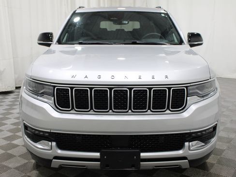 Used 2024 Jeep Wagoneer L Series II w/ Flexible Seating Group AWD/4WD image 36