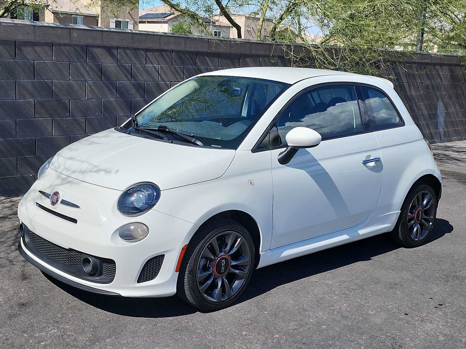 Used 2019 FIAT 500 Pop w/ Urbana Appearance Package FWD image 4