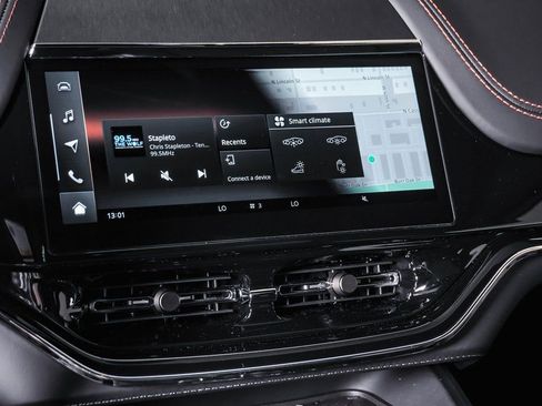 New 2026 Aston Martin DBX 707 image 27