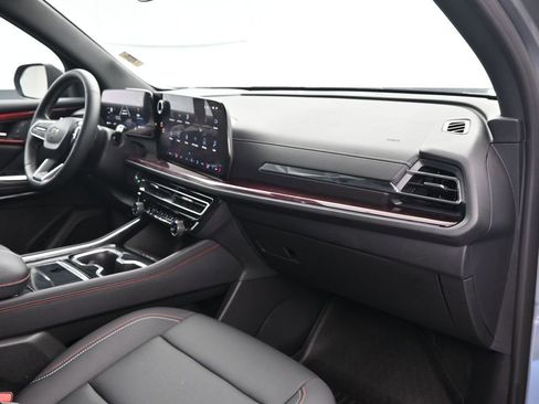 Used 2026 Chevrolet Traverse Z71 w/ LPO, Floor Liner Package image 15