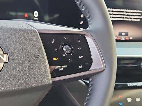 New 2026 Nissan Murano SL image 15