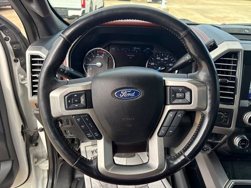 Used 2020 Ford F350 Platinum w/ FX4 Off-Road Package image 15