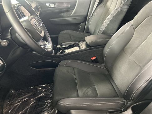 Used 2023 Volvo XC40 Recharge Plus AWD/4WD image 21